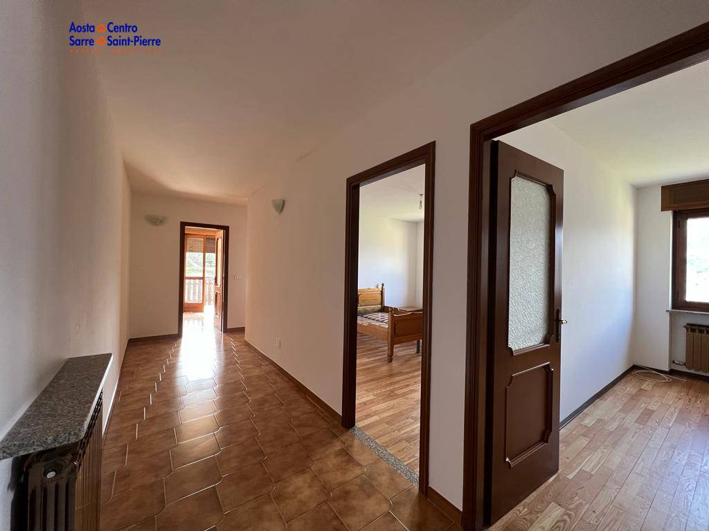 Appartamento>4 in affitto a Charvensod