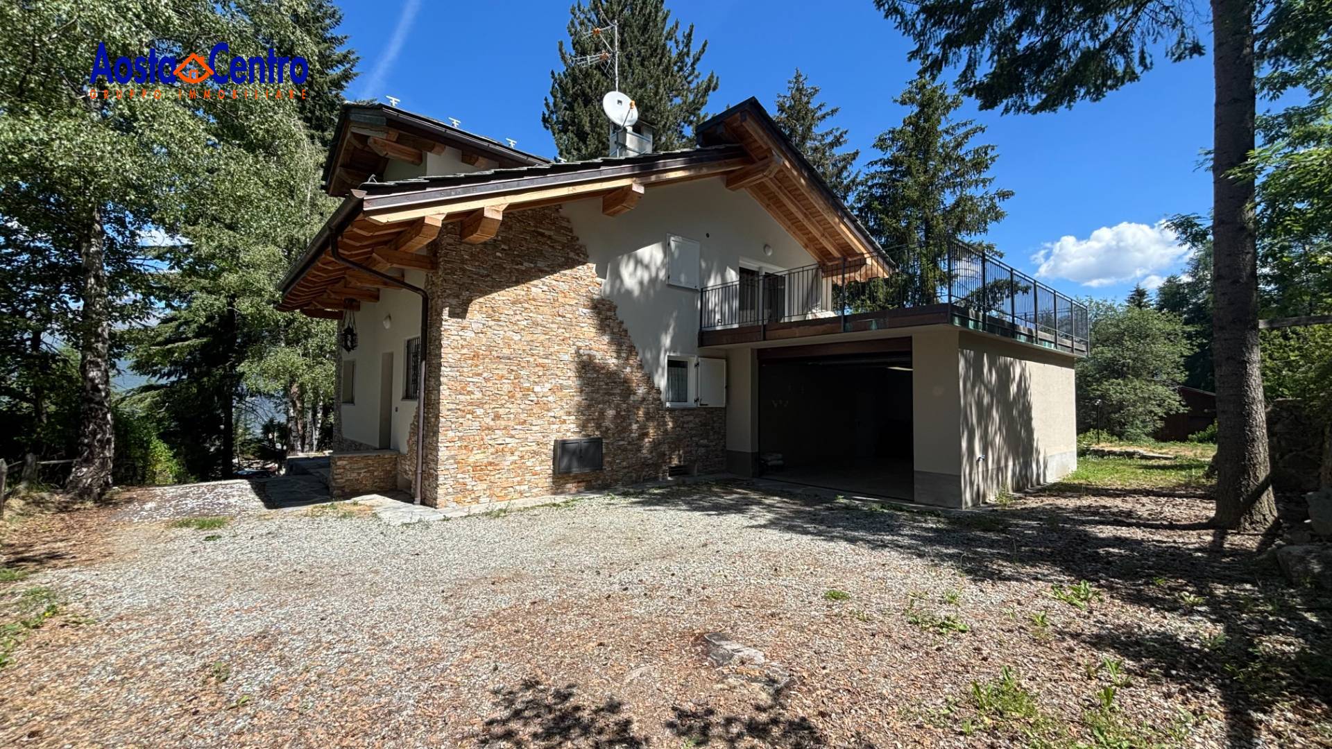 Villa in vendita a Gressan, Pila