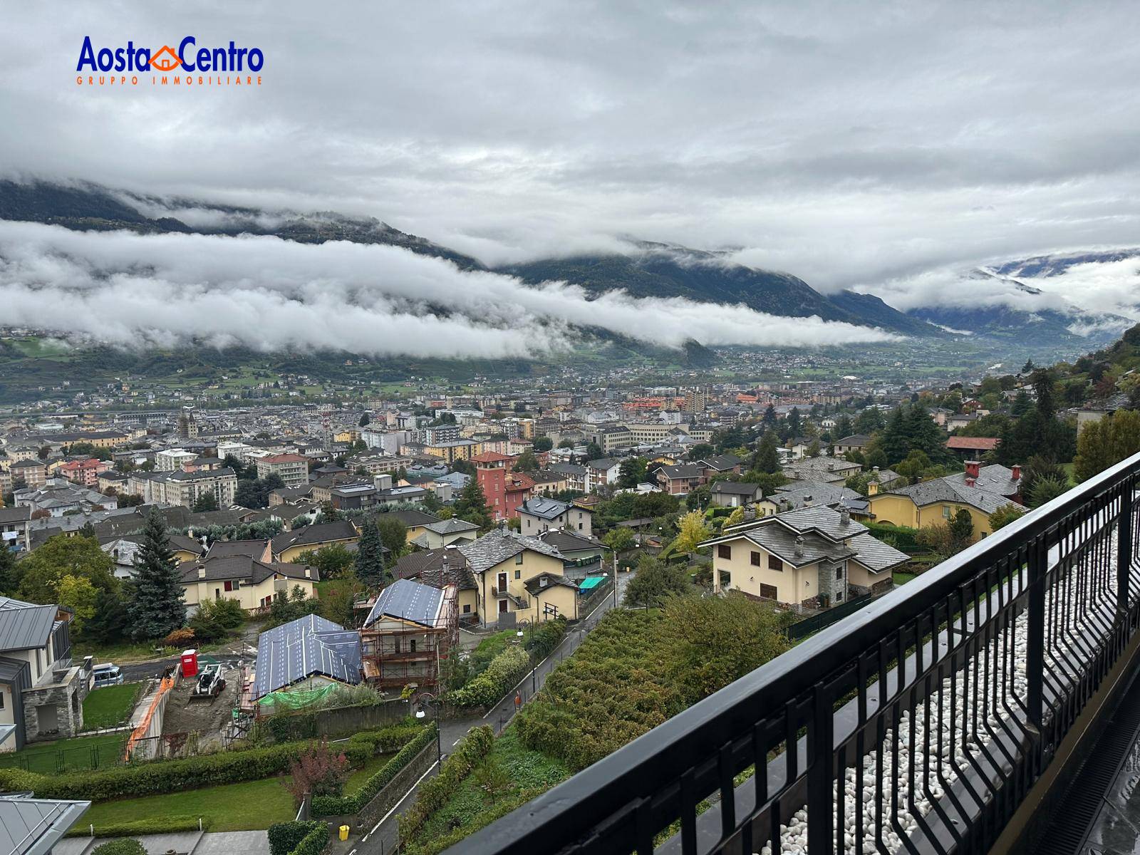 Appartamento>4 in vendita a Aosta, Zona collinare