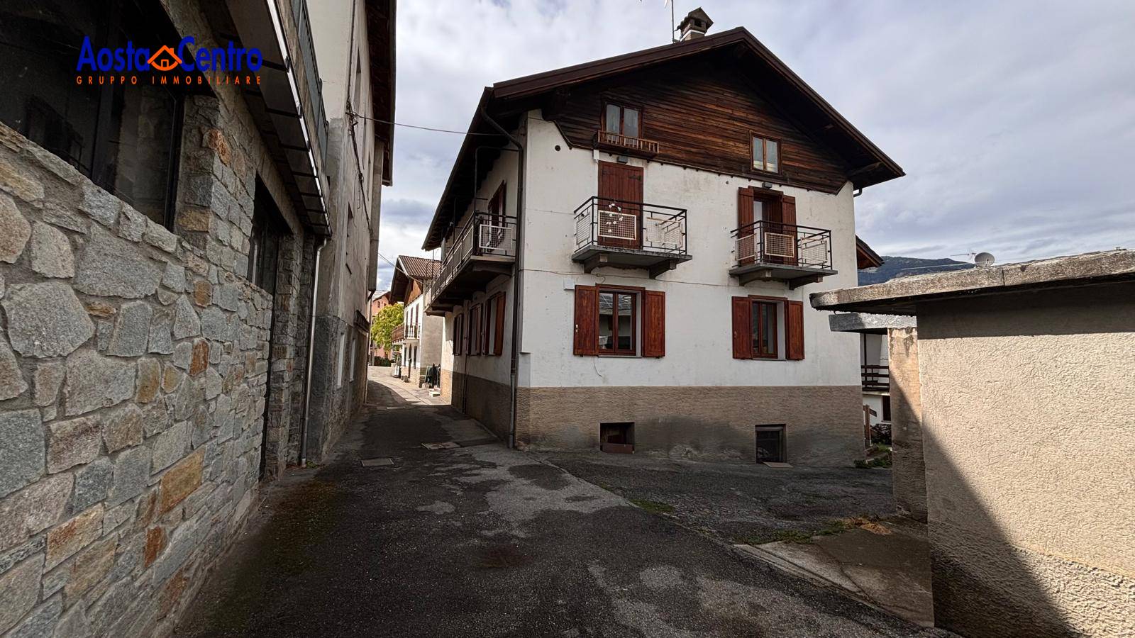 Trilocale in affitto a Charvensod