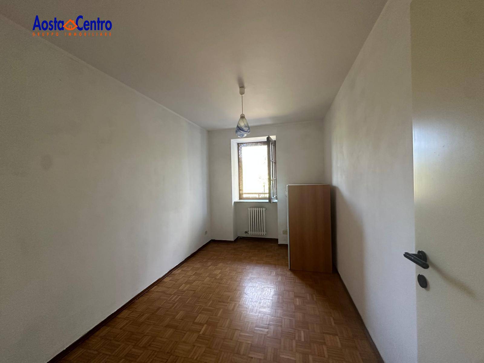 Trilocale in affitto a Sarre, Arensod