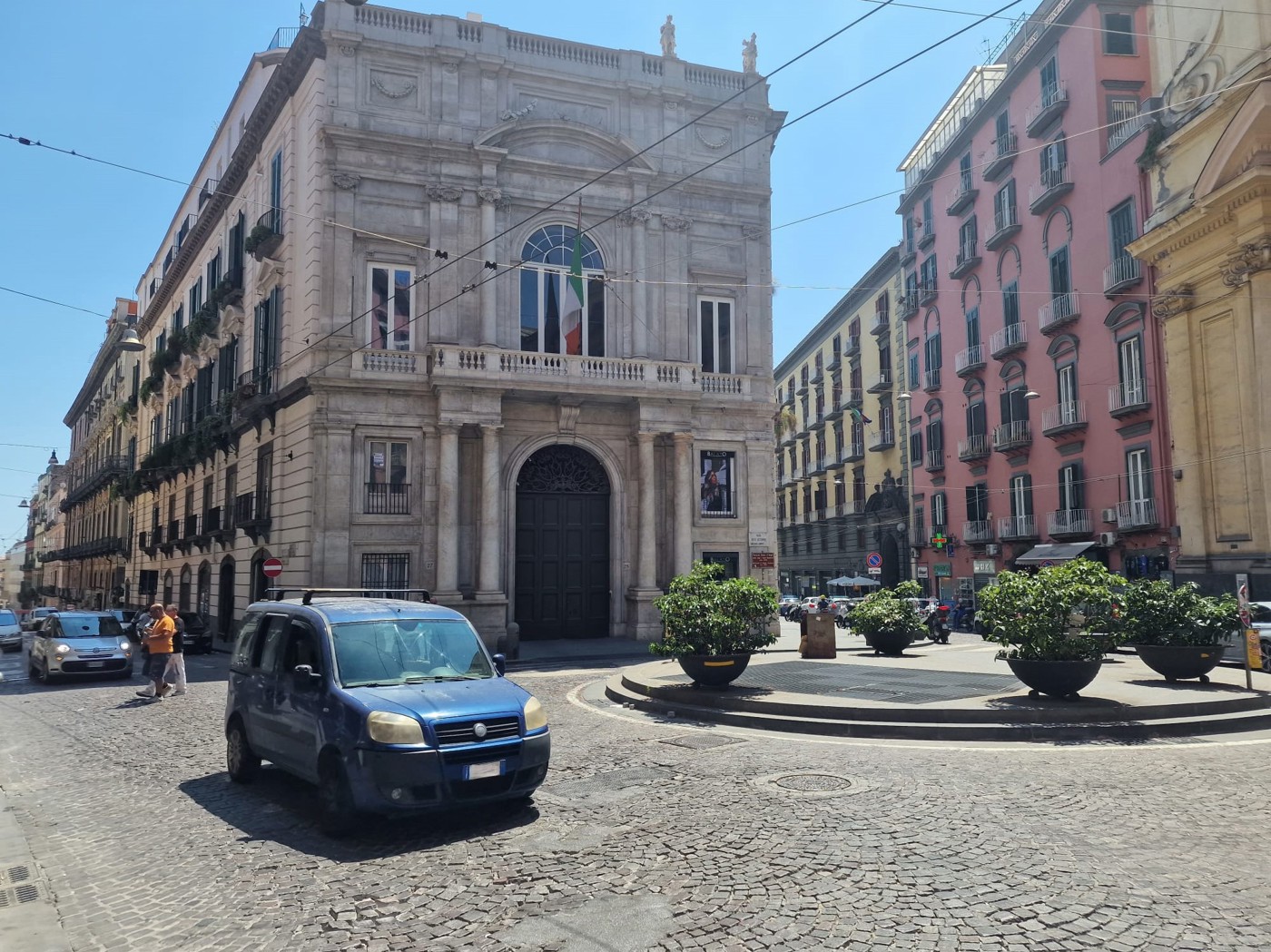 Negozio in vendita a Napoli