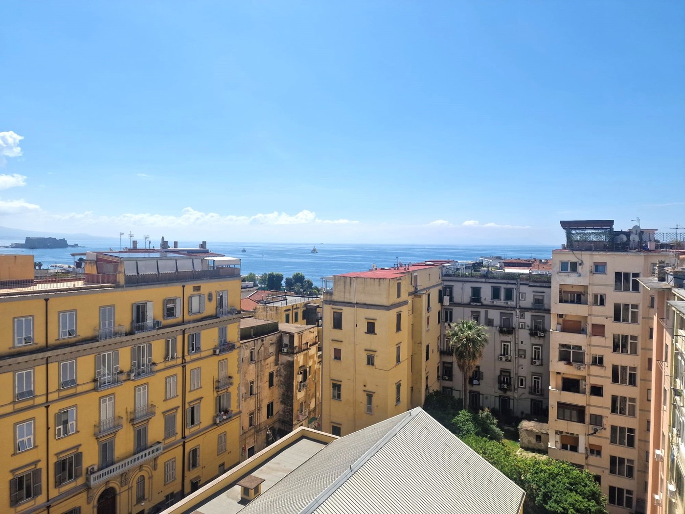 Appartamento ristrutturato a Napoli