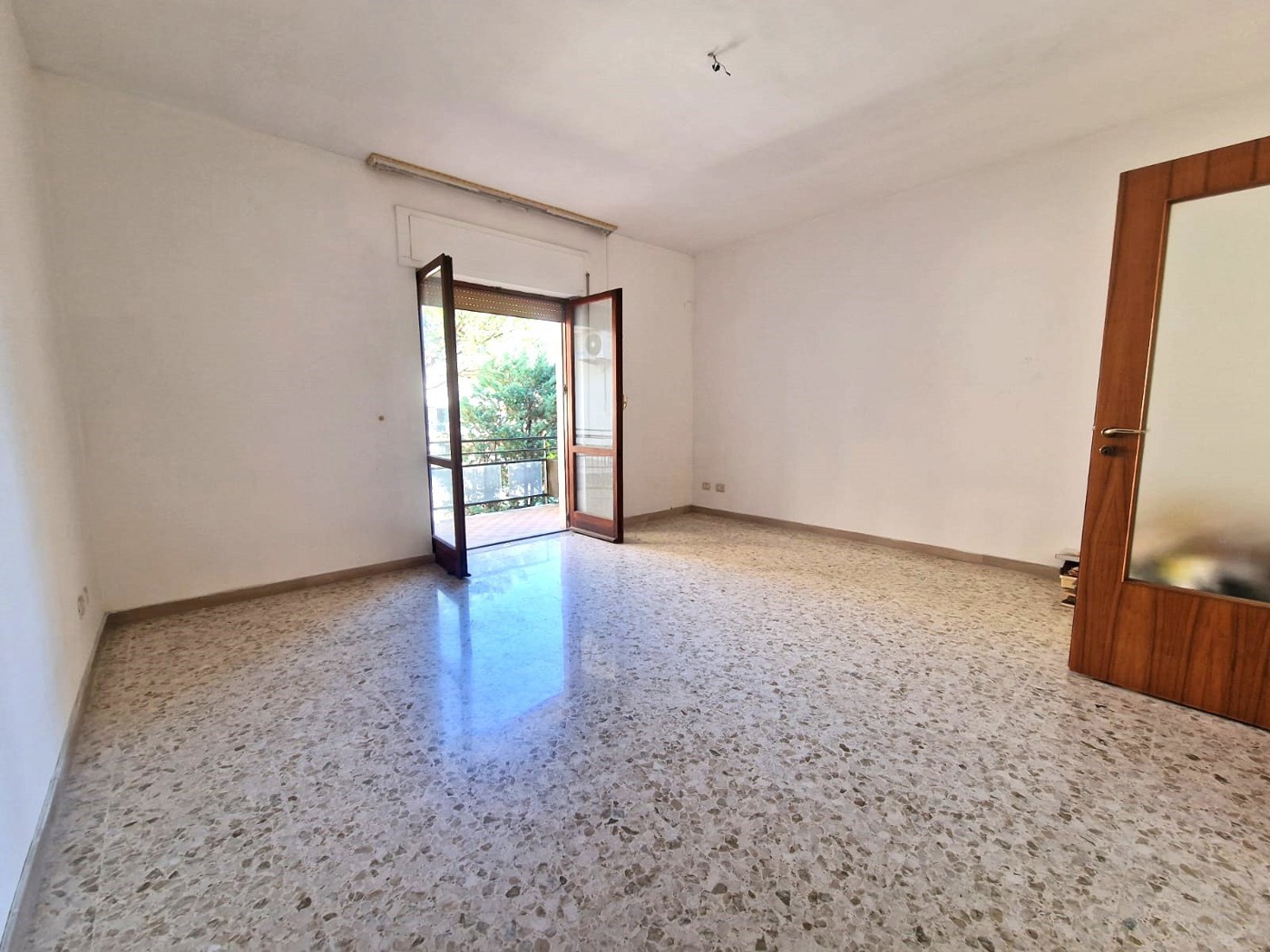 Quadrilocale da ristrutturare a Napoli