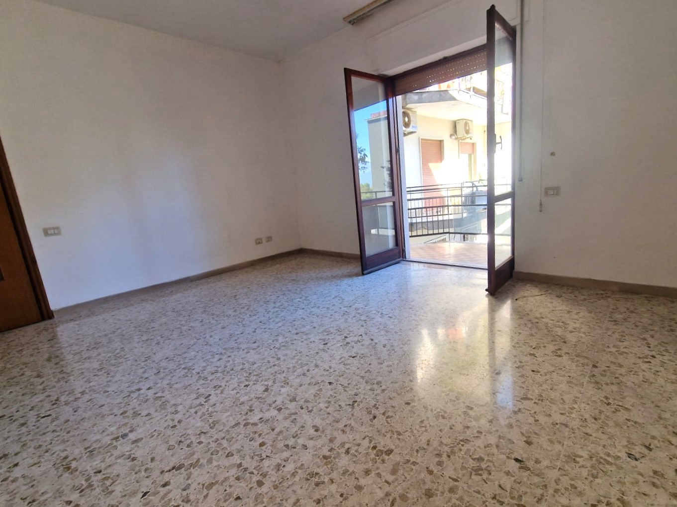 Quadrilocale da ristrutturare a Napoli