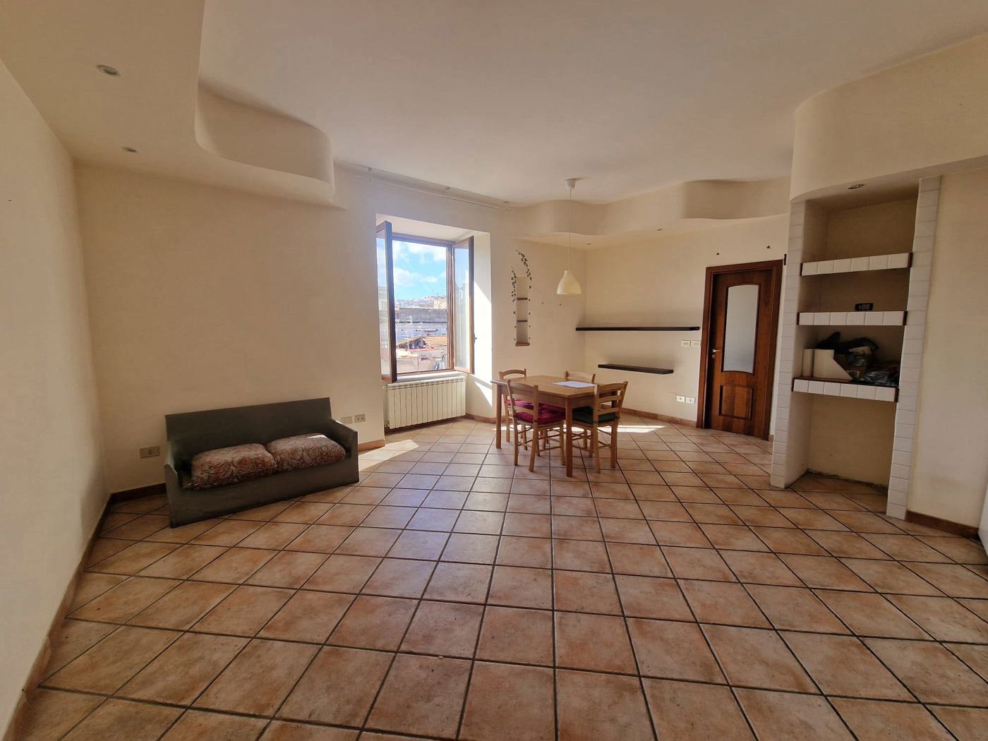 Bilocale in vendita a Napoli