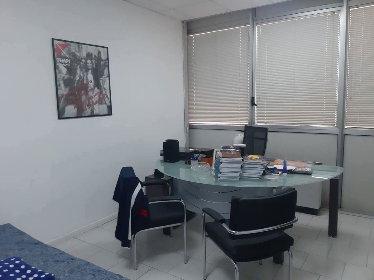 Ufficio ristrutturato a Napoli