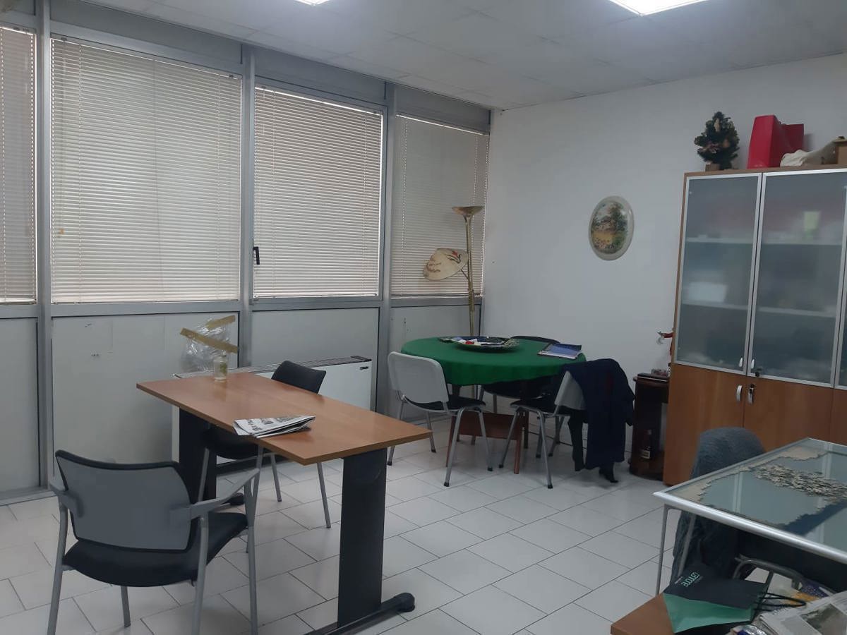 Ufficio ristrutturato a Napoli
