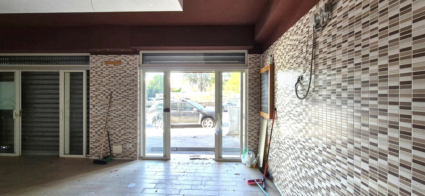 Negozio in affitto a Napoli