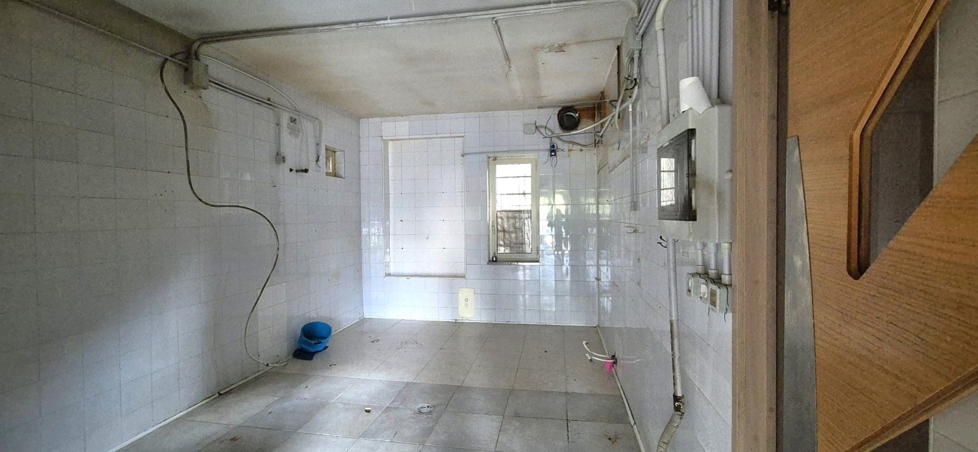 Negozio in affitto a Napoli