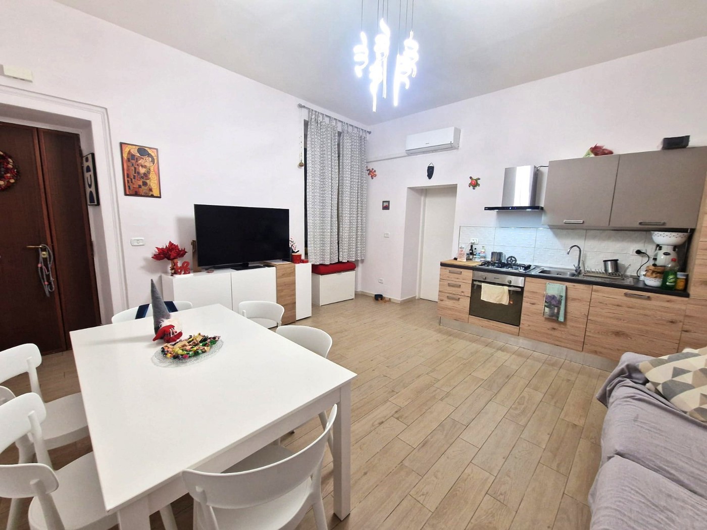 Bilocale arredato in affitto a Napoli