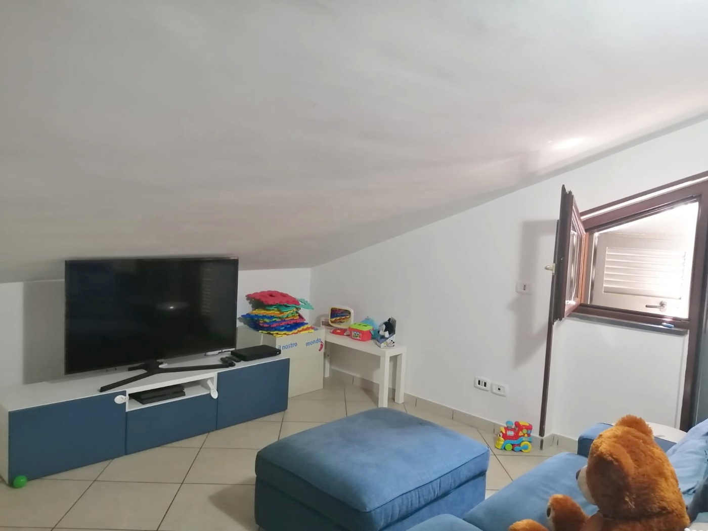 Trilocale arredato in affitto a Marano di Napoli