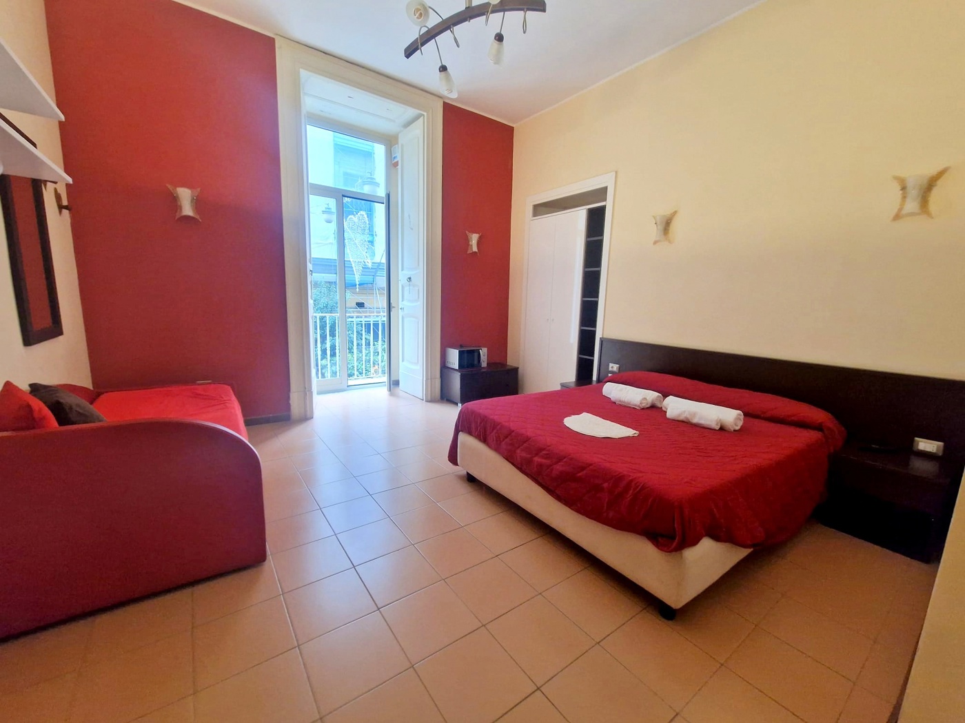 Quadrilocale in vendita a Napoli