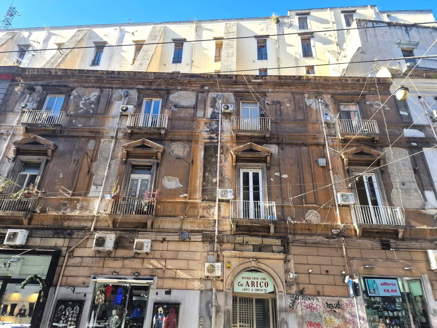 Monolocale arredato in affitto a Napoli