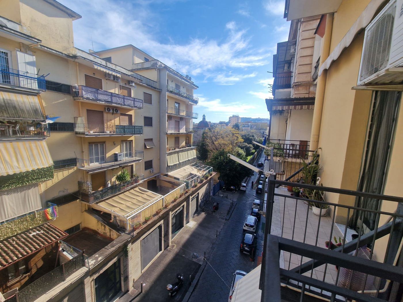 Bilocale arredato in affitto a Napoli