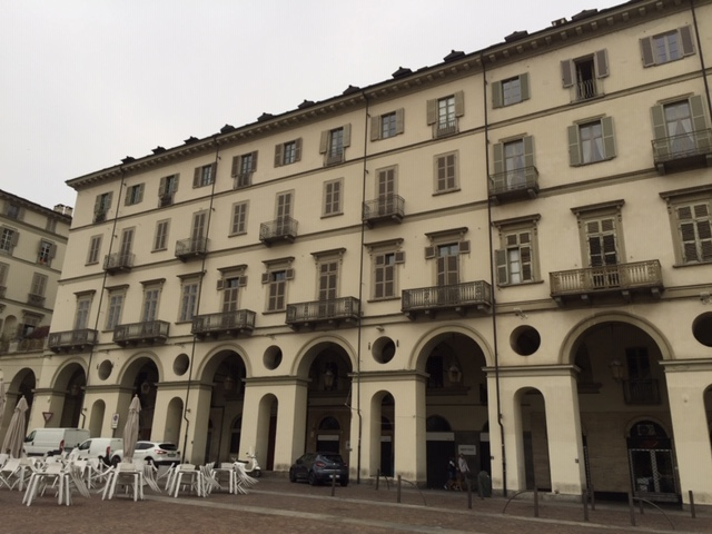 Bilocale arredato in affitto, Torino centro