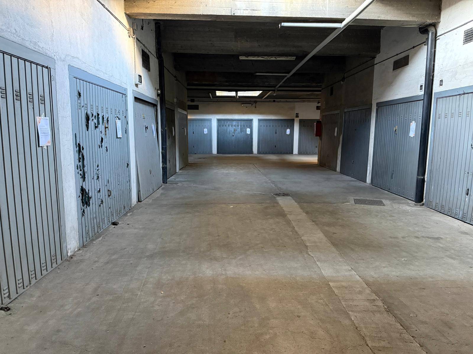 box in vendita a Torino, Santa Rita