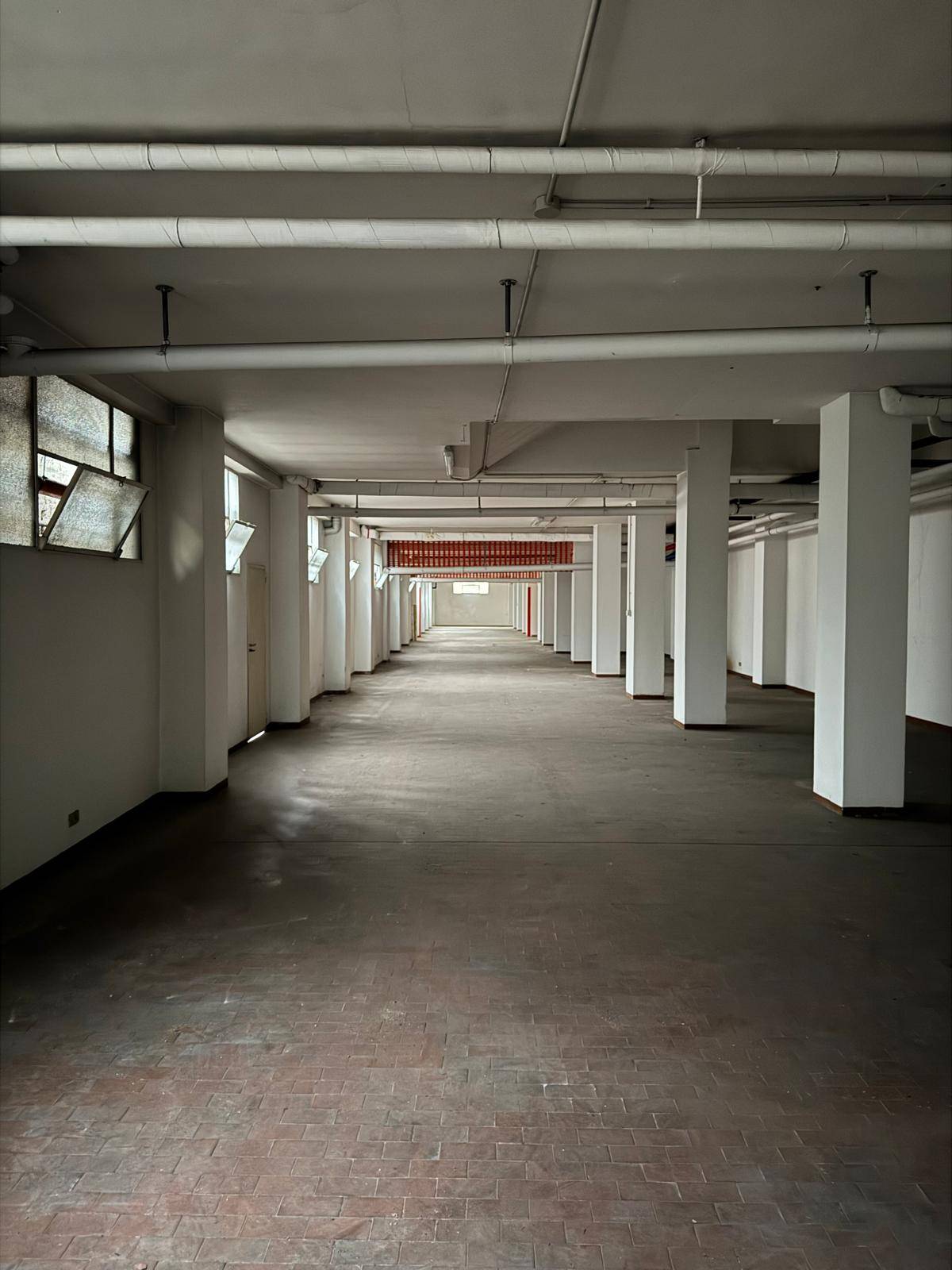 Magazzino in vendita a Torino, Nizza Millefonti