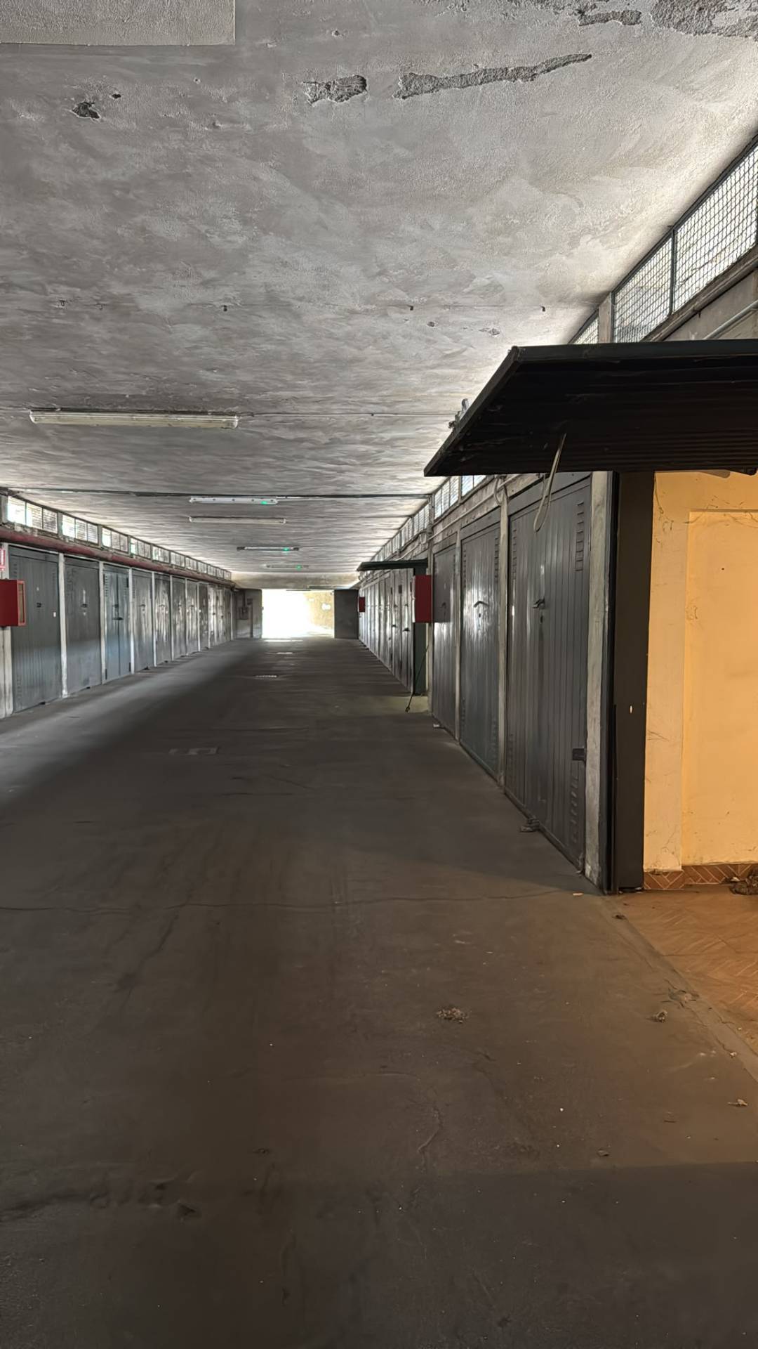 Box o garage in vendita a Torino, Santa Rita