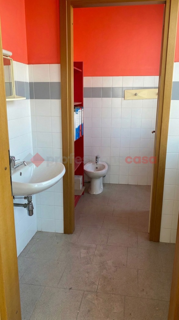 Ufficio in vendita a Osio Sotto