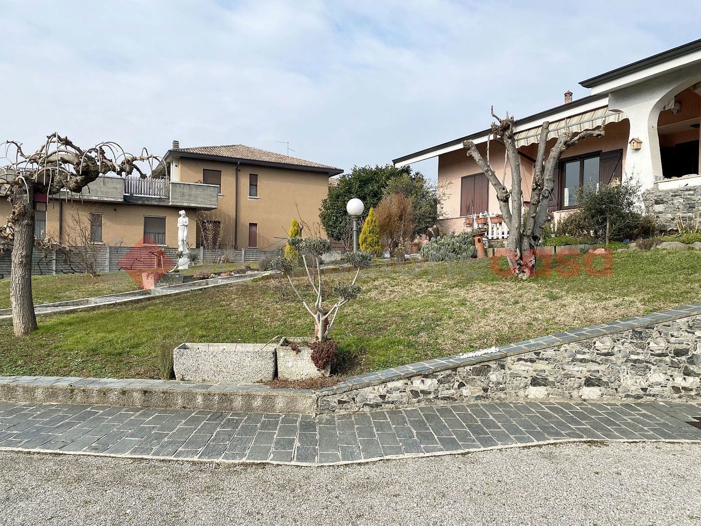 Villa con giardino a Arcene
