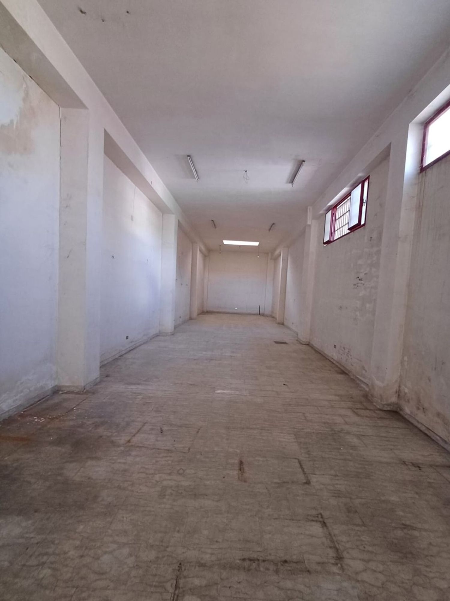 Locale commerciale in vendita in via lago di campotosto 0, Pescara