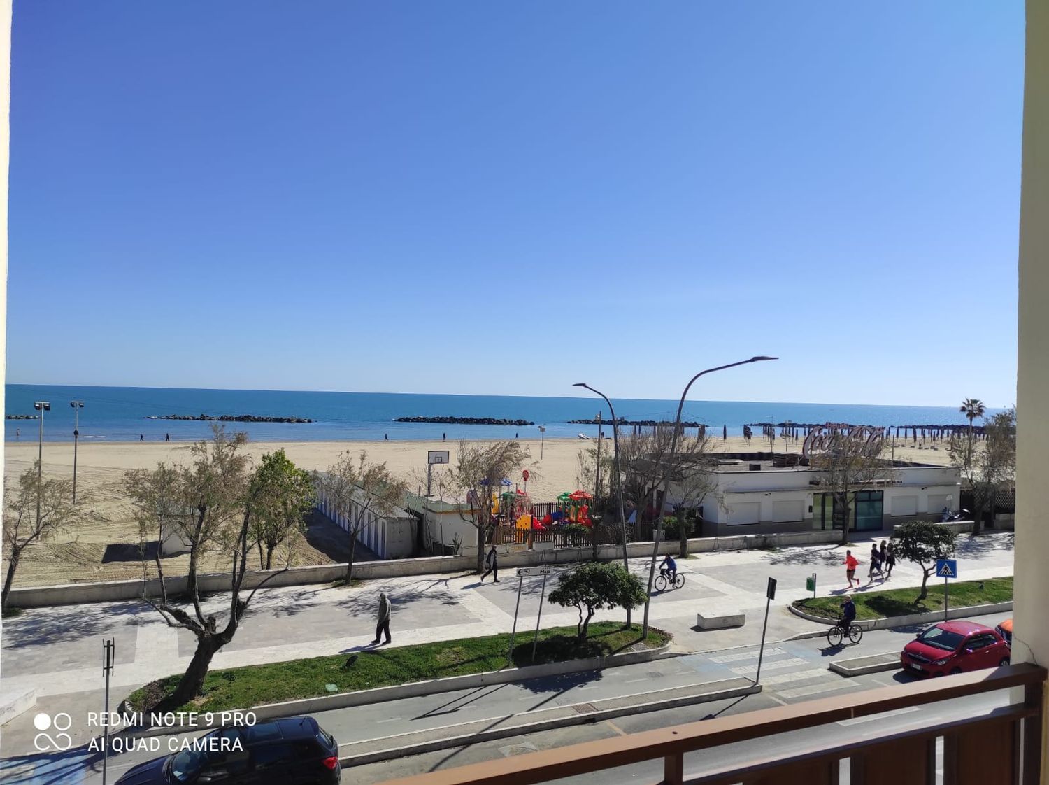 Trilocale vista mare in via via zara 39, Pescara