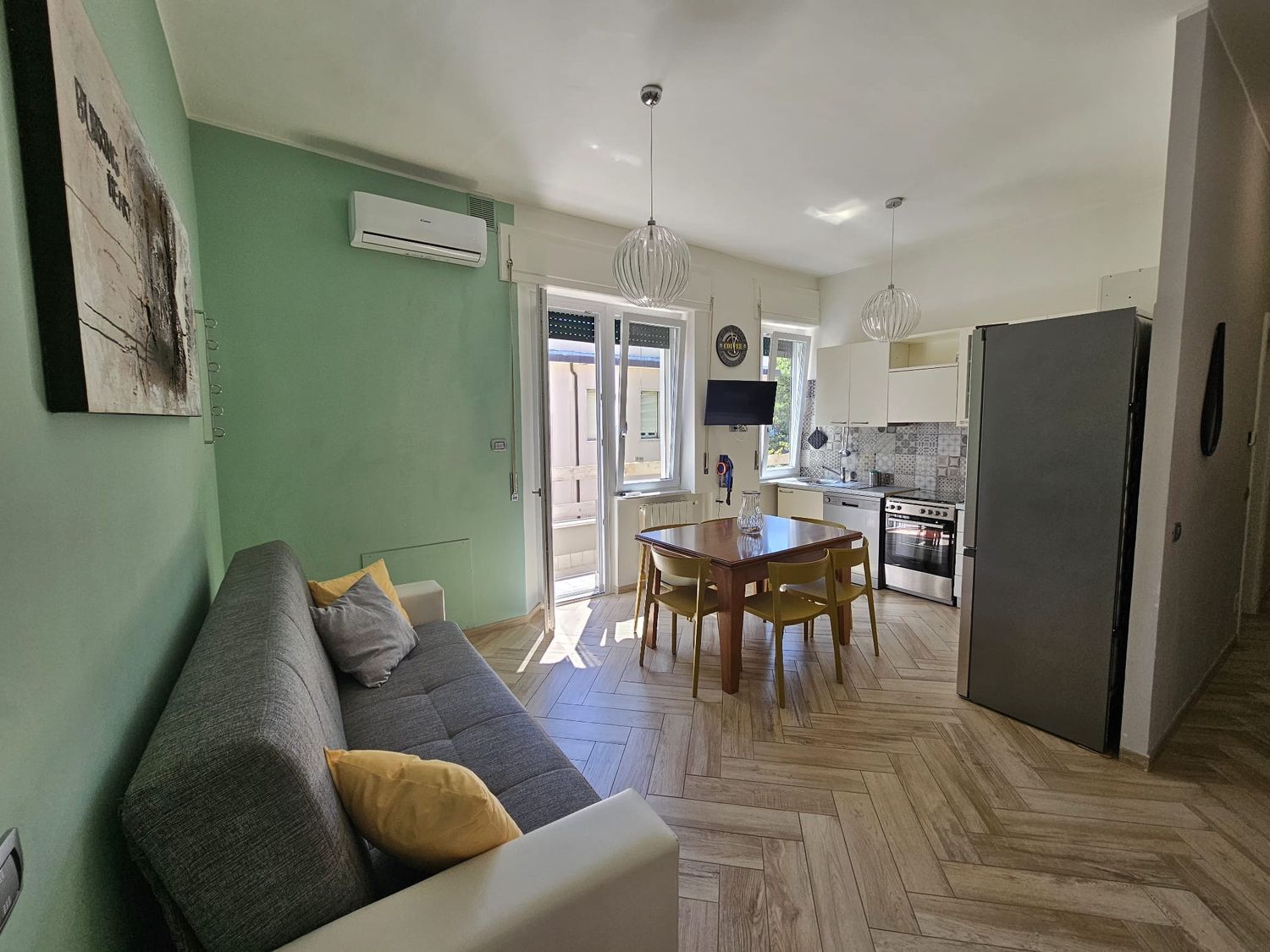 Bilocale in affitto in via via luigi settembrini 9, Pescara
