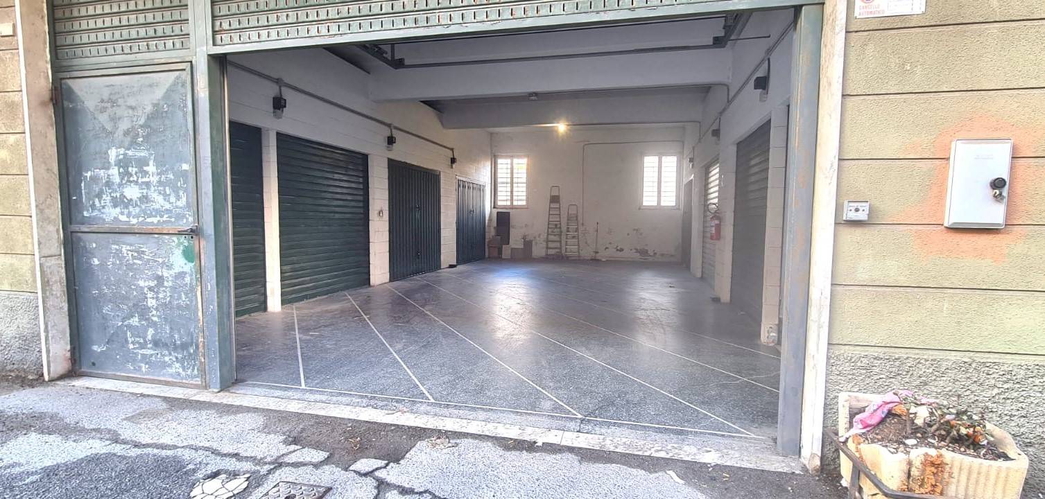 Box/Garage 46mq in vendita, Genova sampierdarena