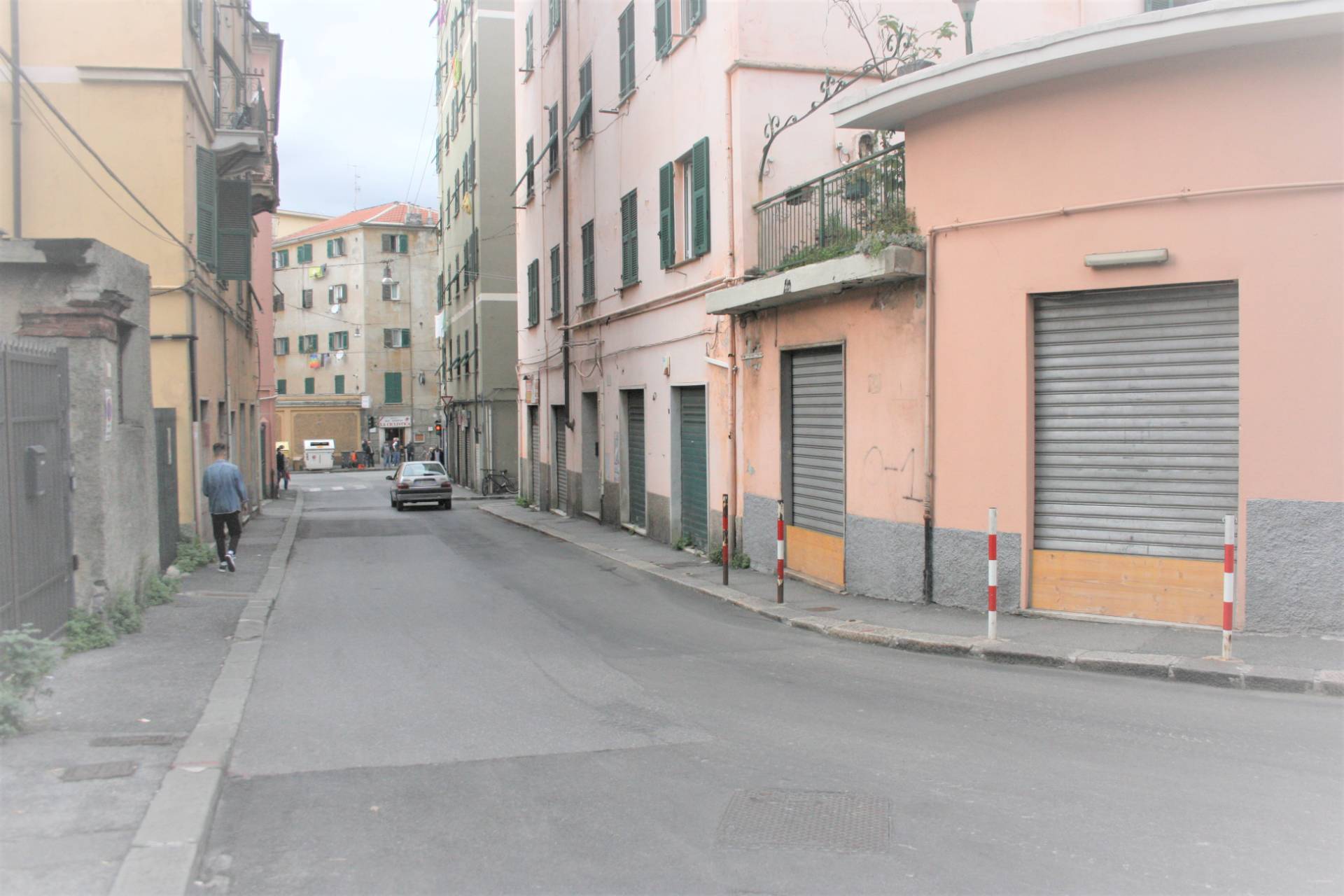 Box o garage in vendita a Genova, Sampierdarena