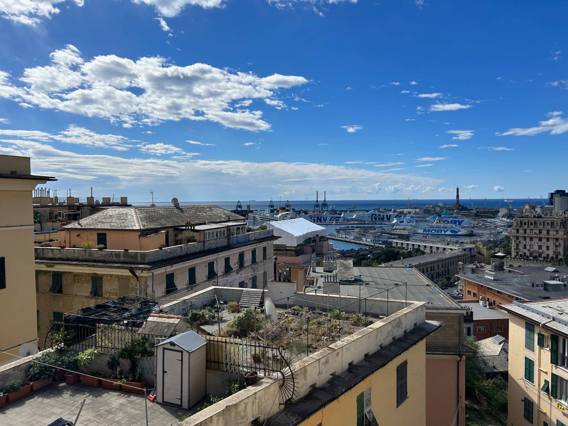 Appartamento vista mare, Genova principe