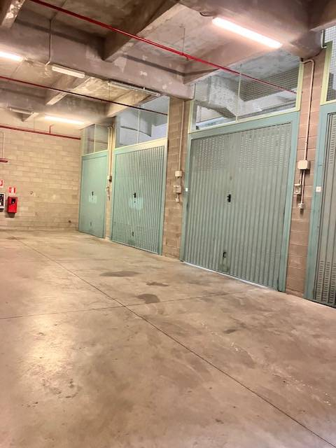 Box in affitto a Genova, Oregina