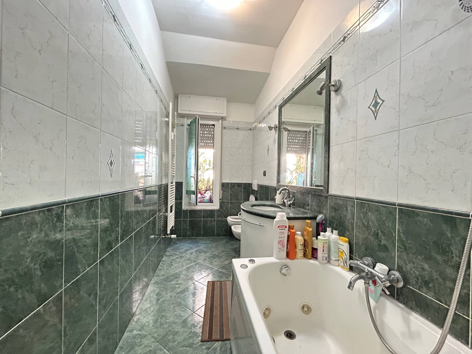 Attico in vendita a Genova, Oregina