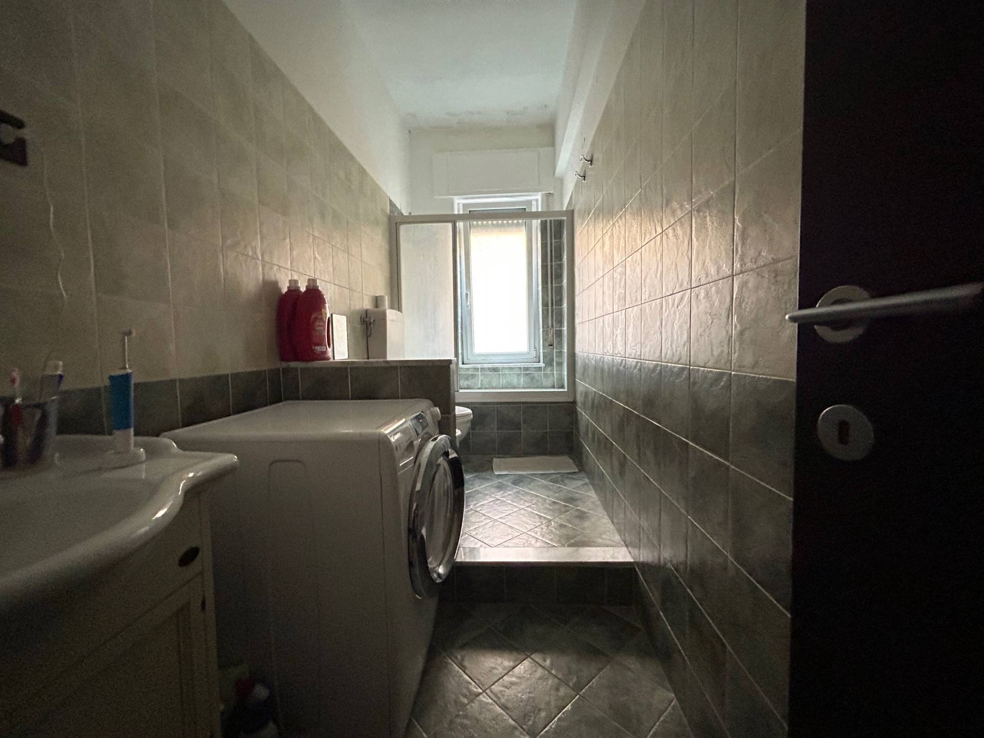 Appartamento in vendita a Genova, Oregina