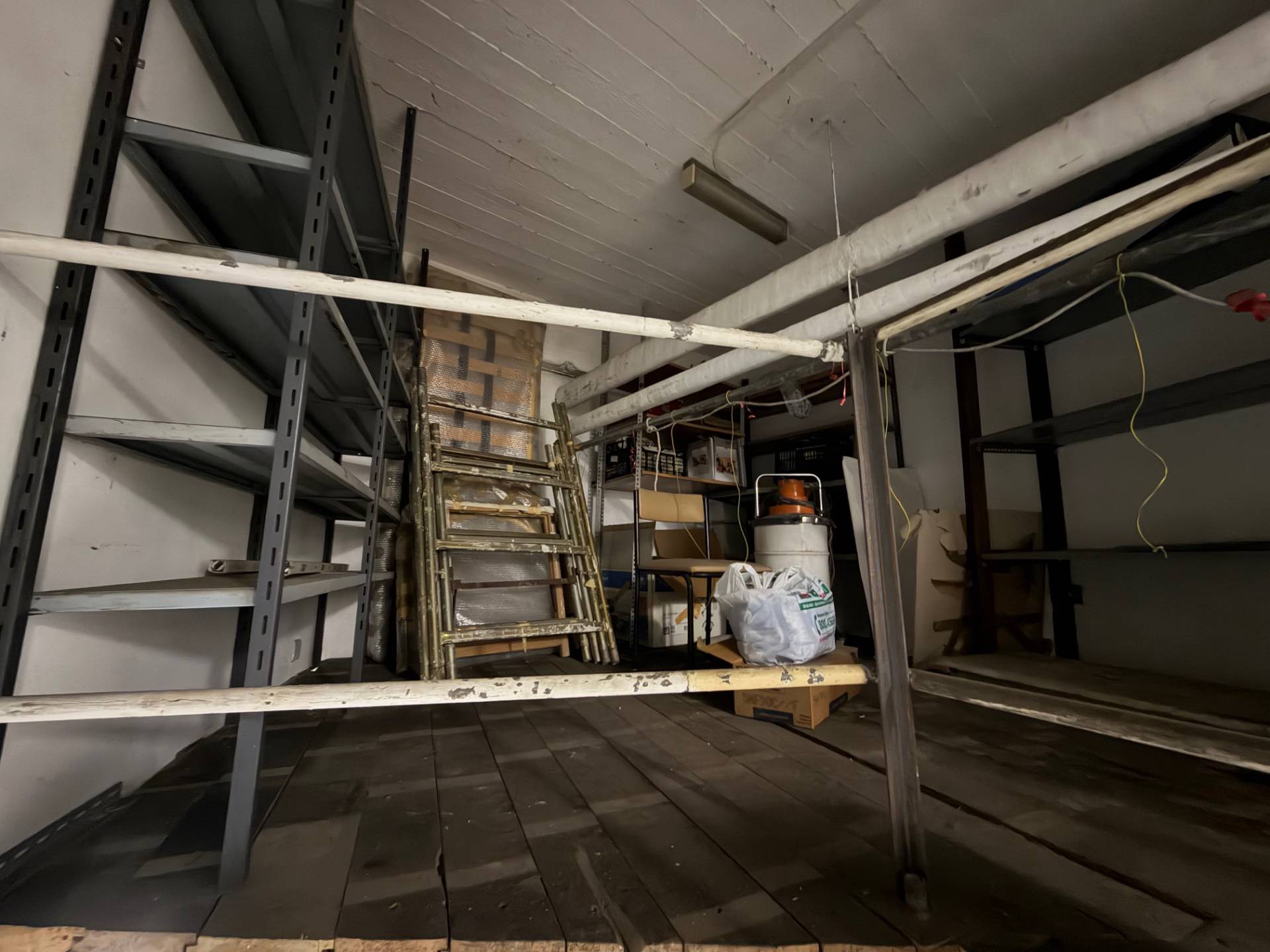 Box in vendita a Genova, Oregina