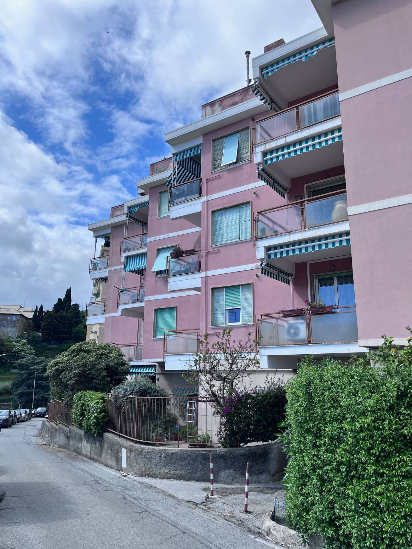 Posto auto in vendita a Genova, Castelletto