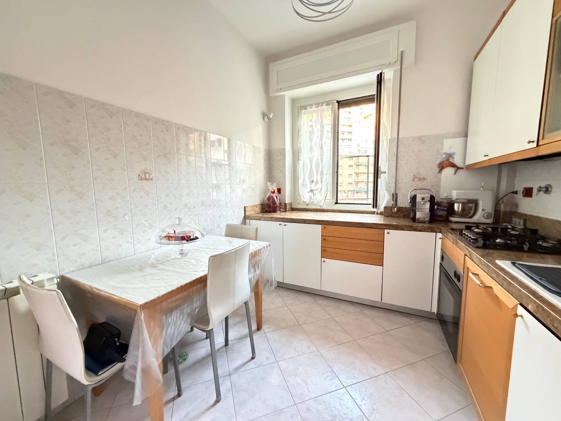 Appartamento in vendita a Genova, Oregina