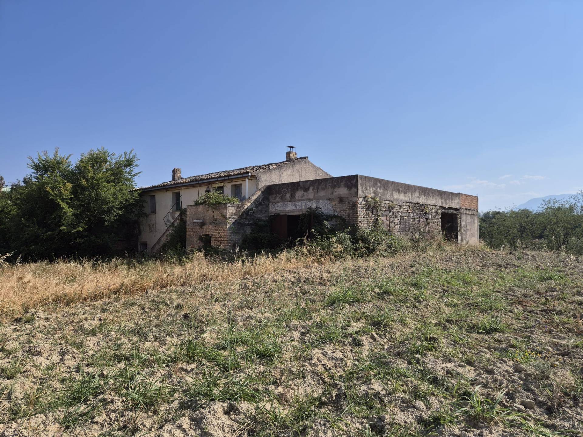 Casa indipendente con terrazzo a Civitaquana