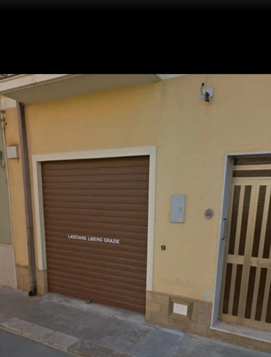 Magazzino in vendita in via urbino, Erice