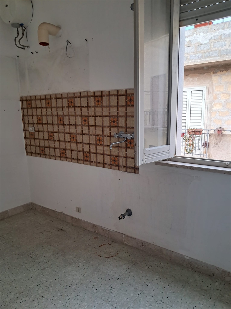 Casa indipendente da ristrutturare in via torquato tasso, Paceco