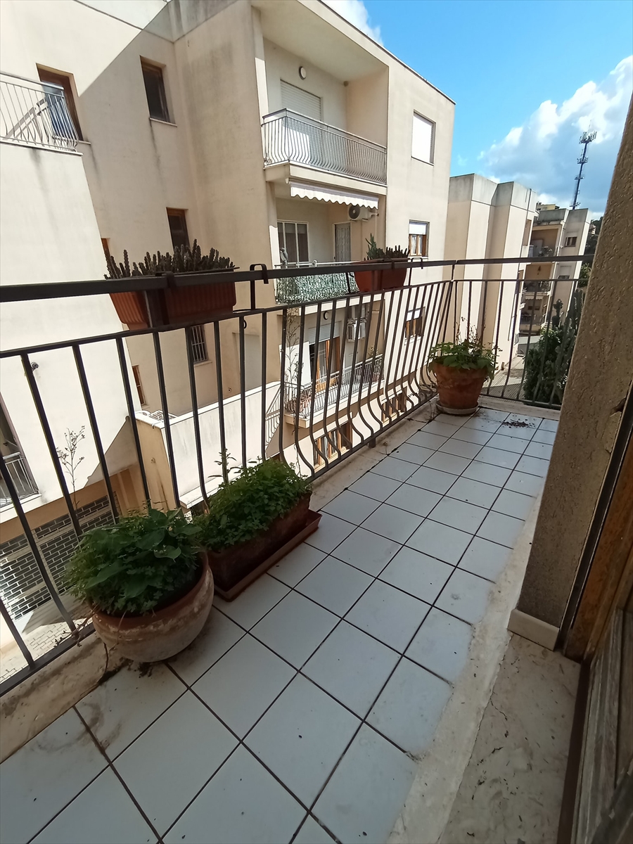 Appartamento in affitto in via vespri, Valderice