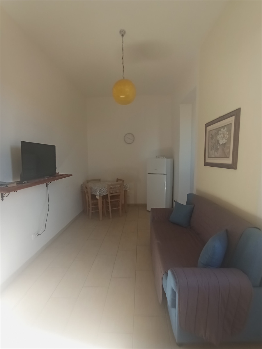 Trilocale vista mare in via ruggero di lauria, Trapani