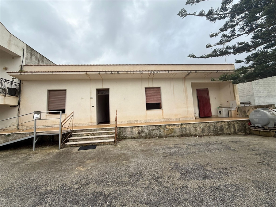 Casa indipendente da ristrutturare, Marsala contrada catenazzi