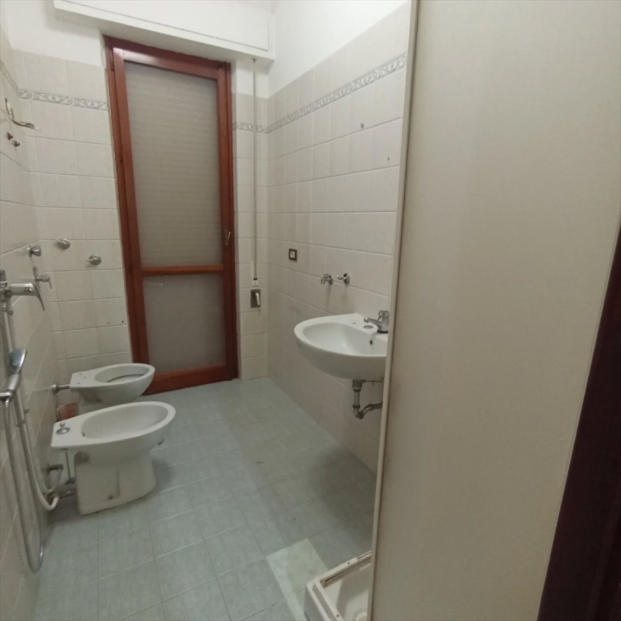 Appartamento da ristrutturare in via delle acacie, Trapani