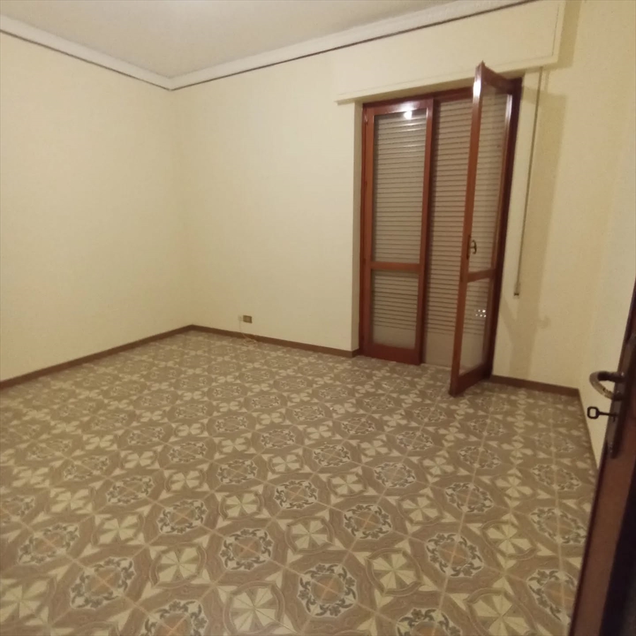 Appartamento da ristrutturare in via delle acacie, Trapani