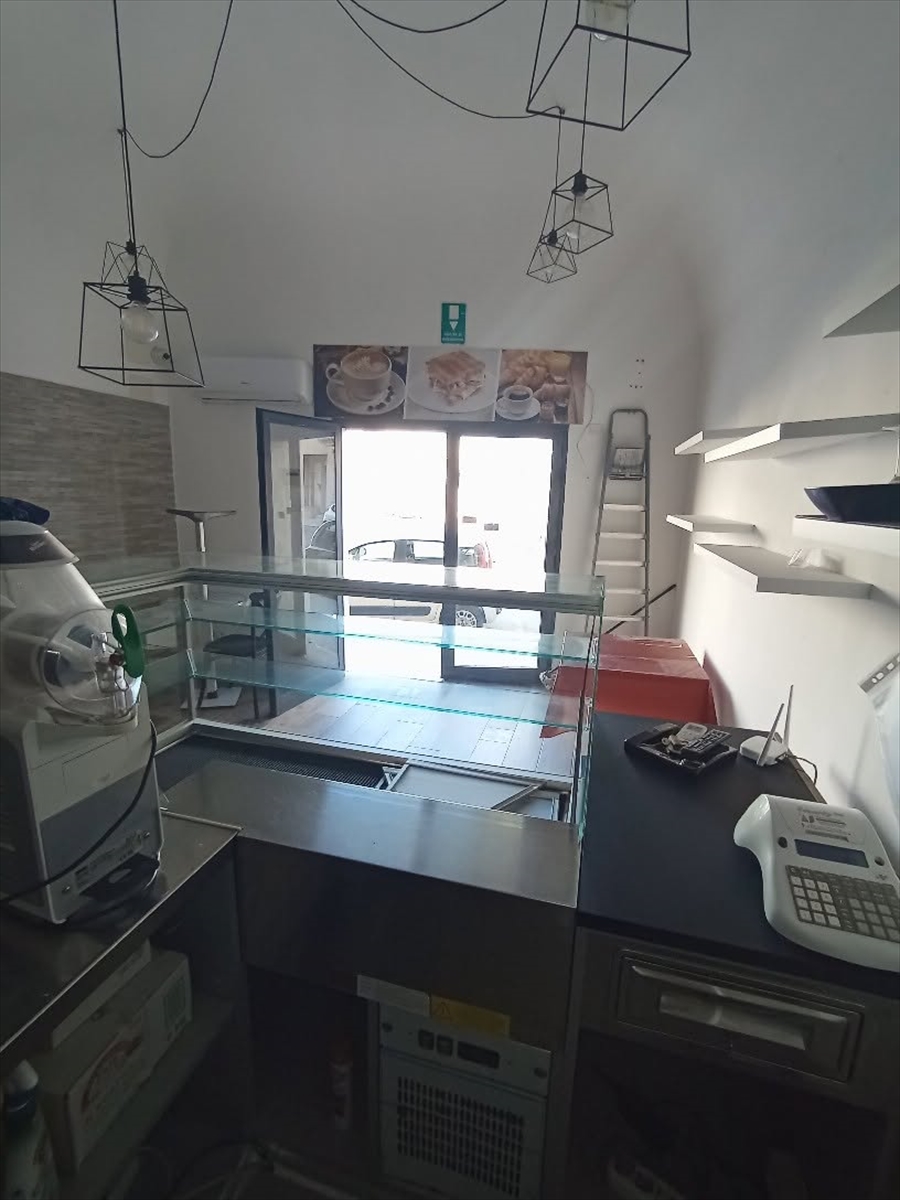 Attivit� commerciale in affitto/gestione in via orti, Trapani