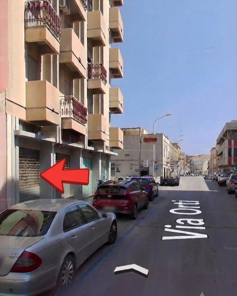 Magazzino in vendita in via orti, Trapani