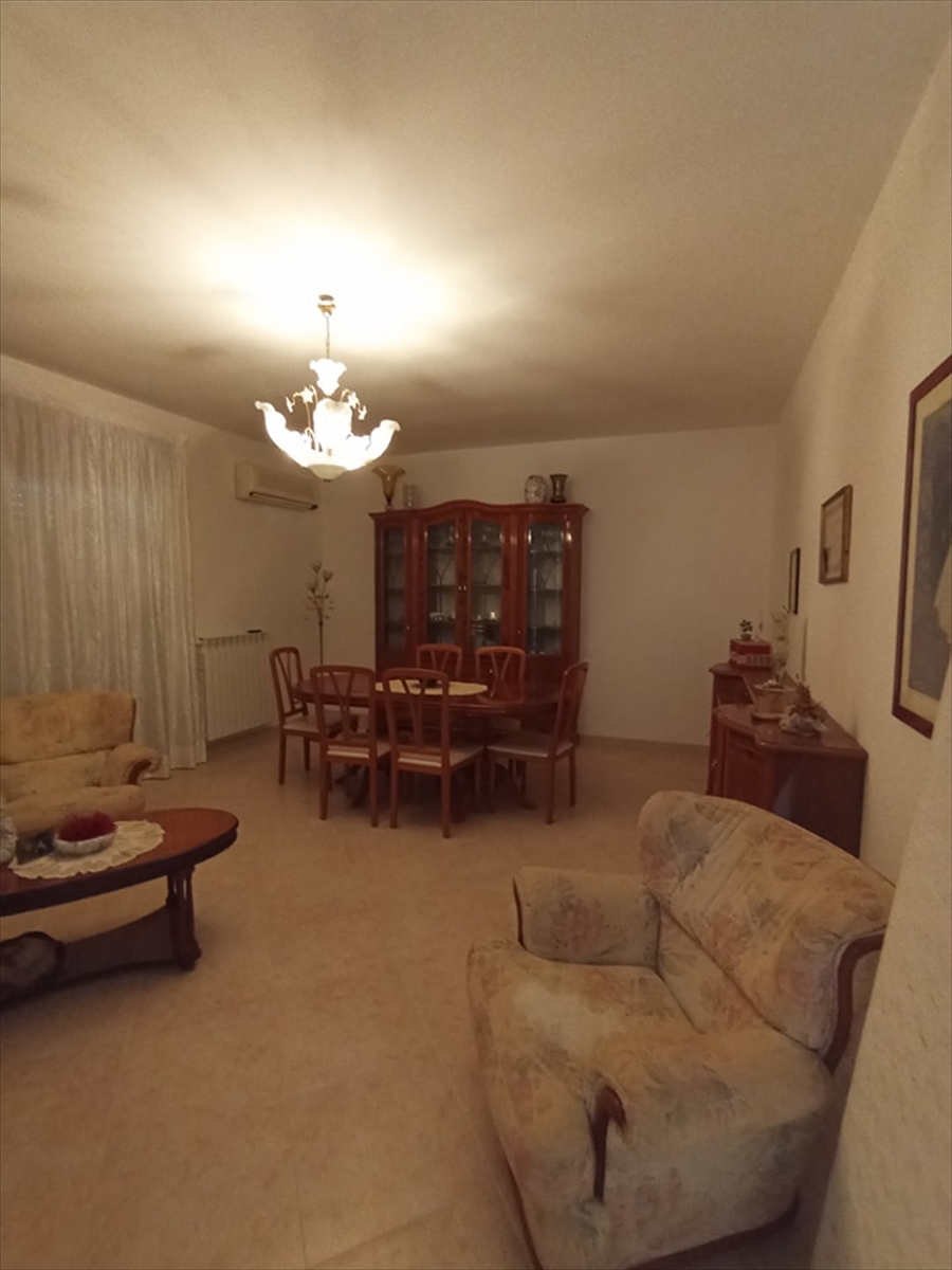Casa indipendente con giardino, Paceco centro storico