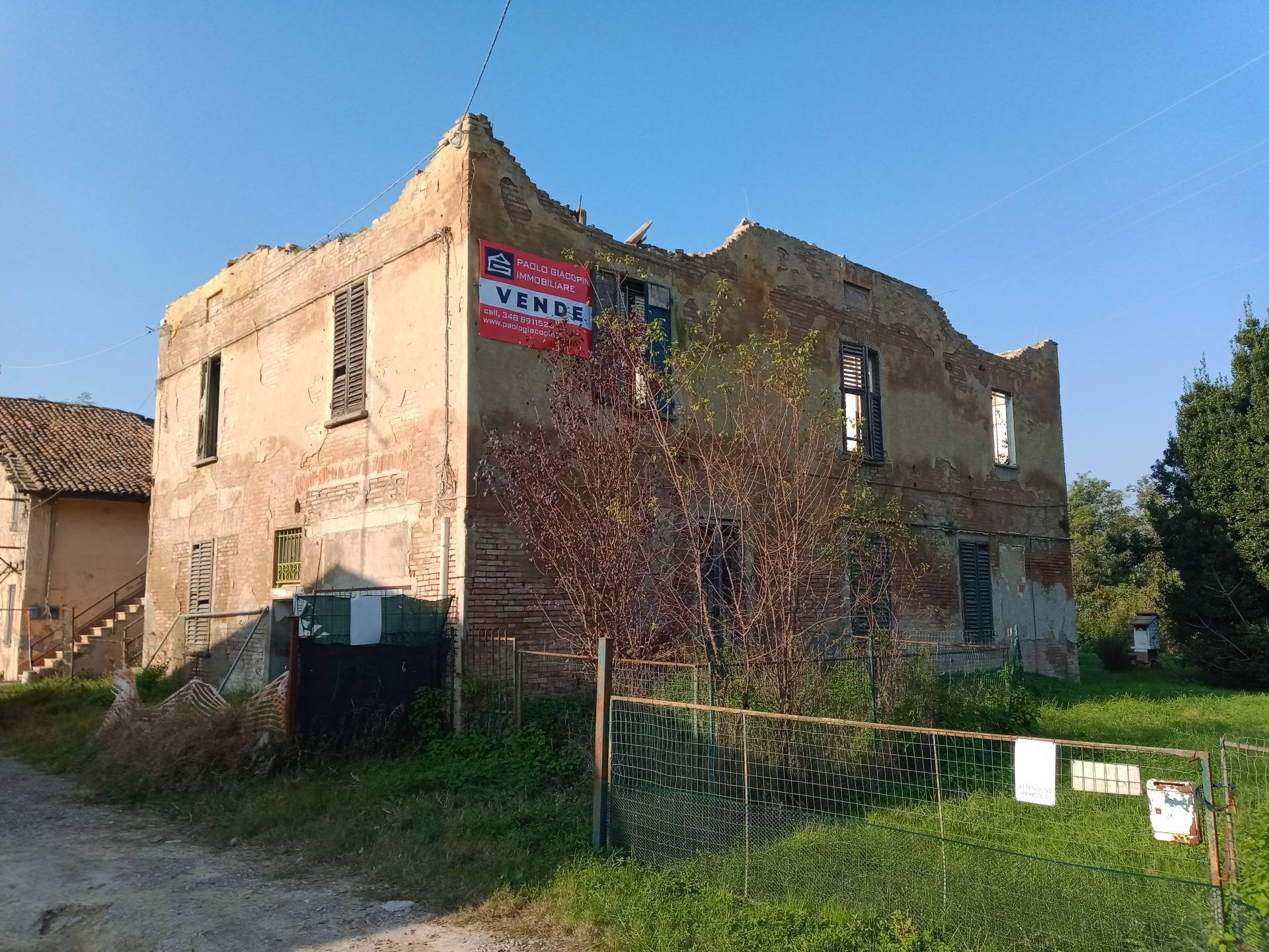 Rustico da ristrutturare, Bologna corticella