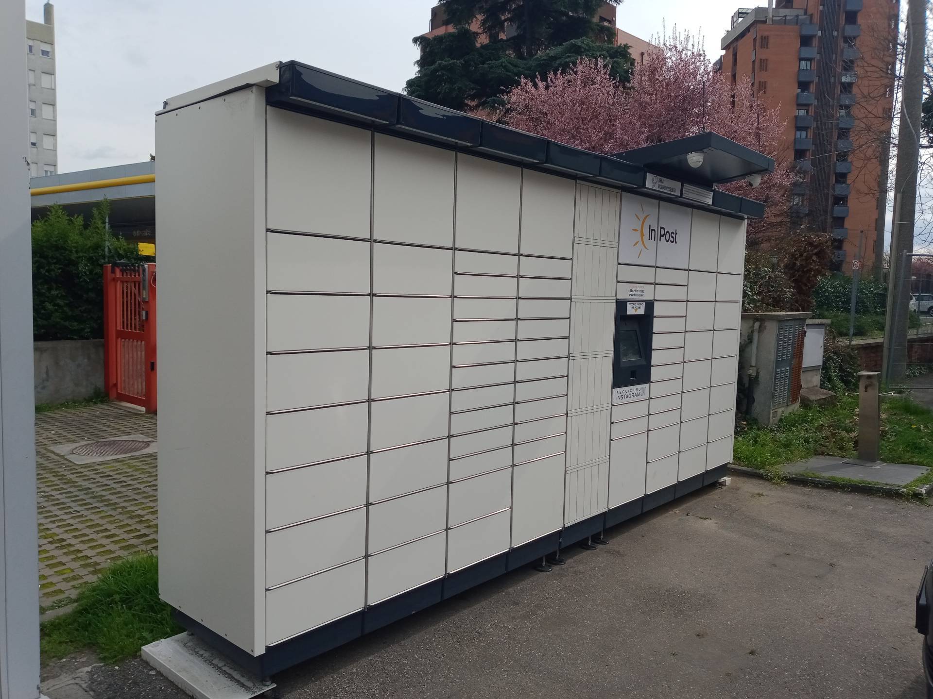 Magazzino in vendita a Bologna, Mazzini